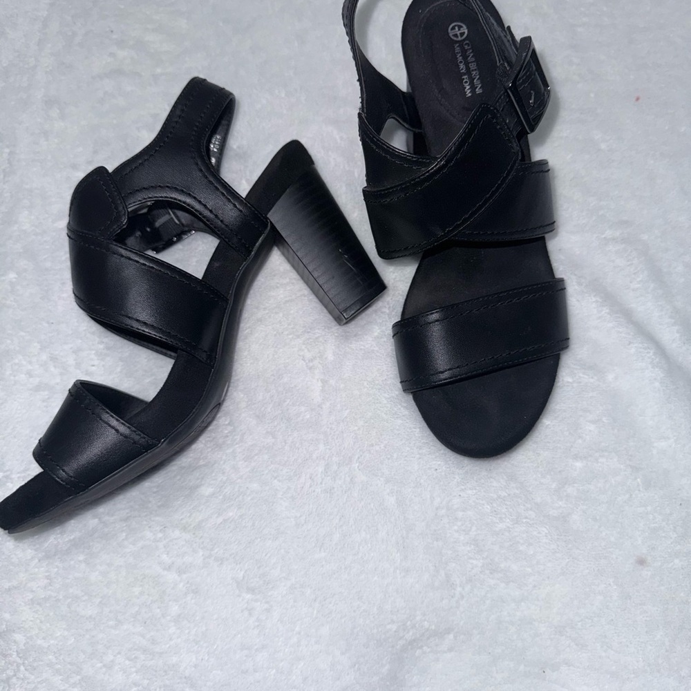 Giani Bernini Black Strappy Heels - Picture 3 of 6